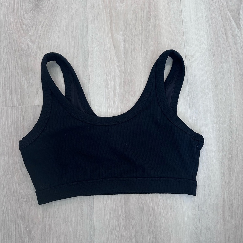 ALO Yoga Black Ribbed Scoop Sports Bra Size L